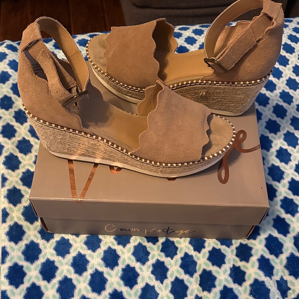 Crown Vintage Women's Brown Espadrille Wedges